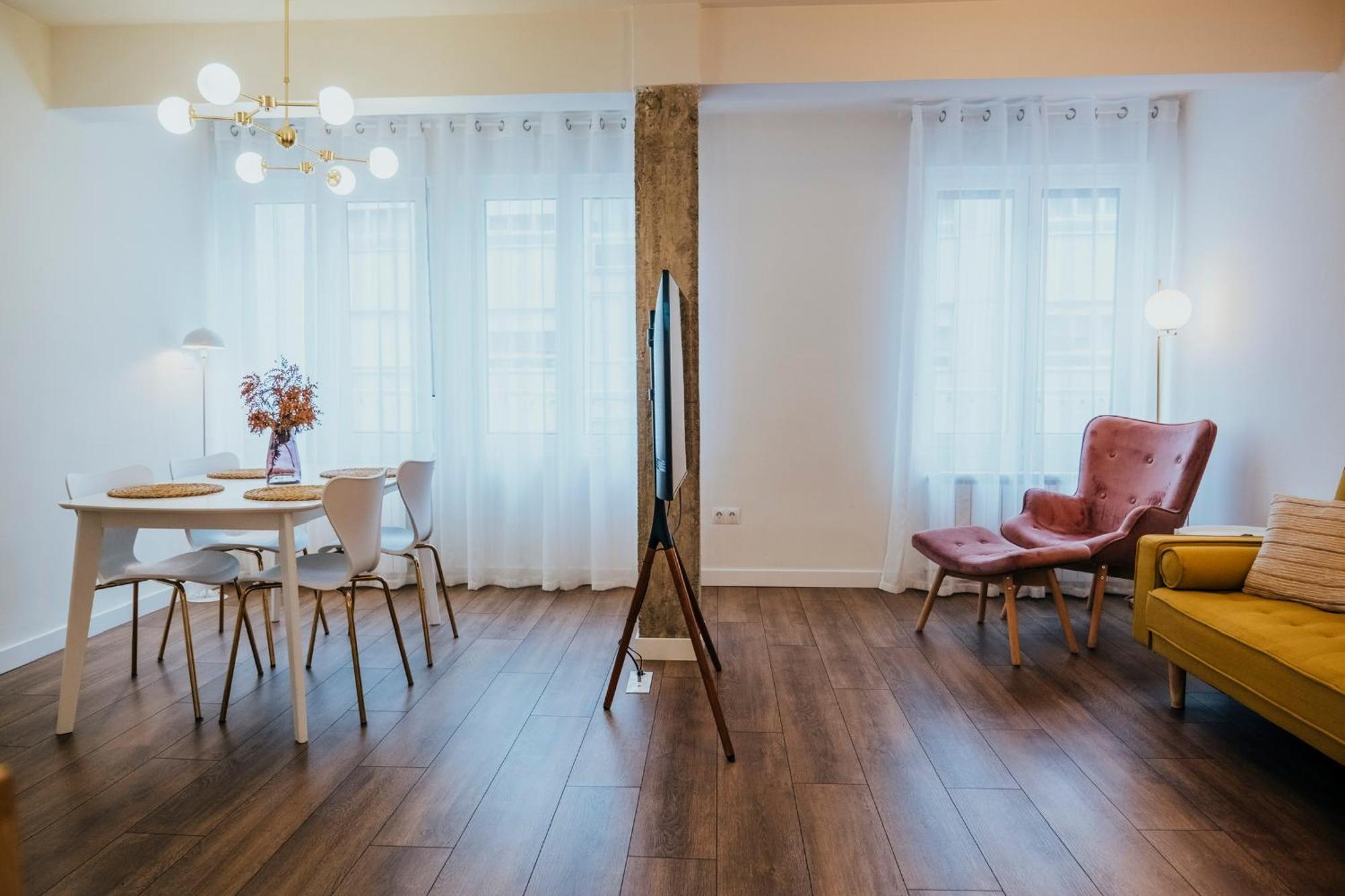 Camara25 Vut-4088-As Apartman Avilés Kültér fotó